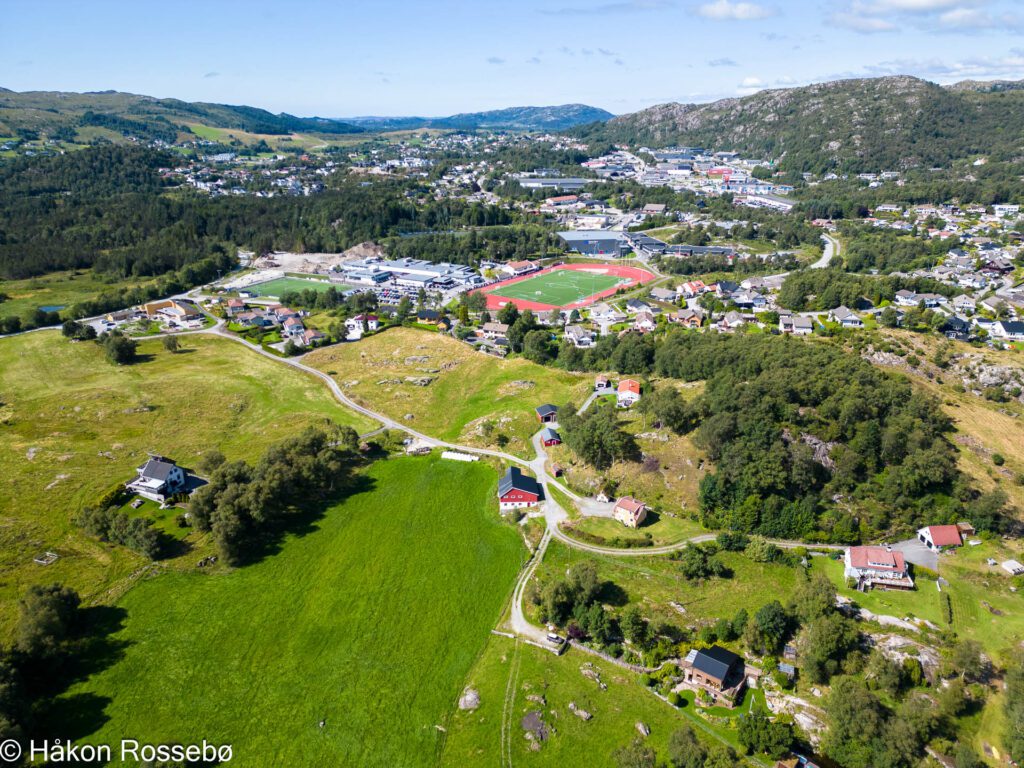 Frakkagjerd - Asparhaugen og Førre i Tysvær bilde tatt fra drone