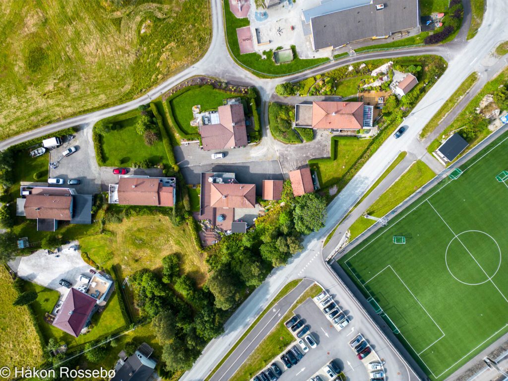 Frakkagjerd - Asparhaugen i Tysvær bilde tatt fra drone