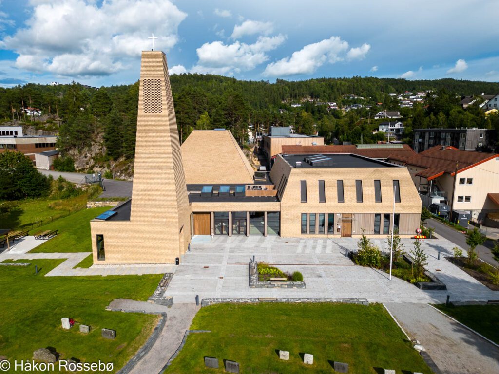 Vennesla Kirke Arkitektur drone 1